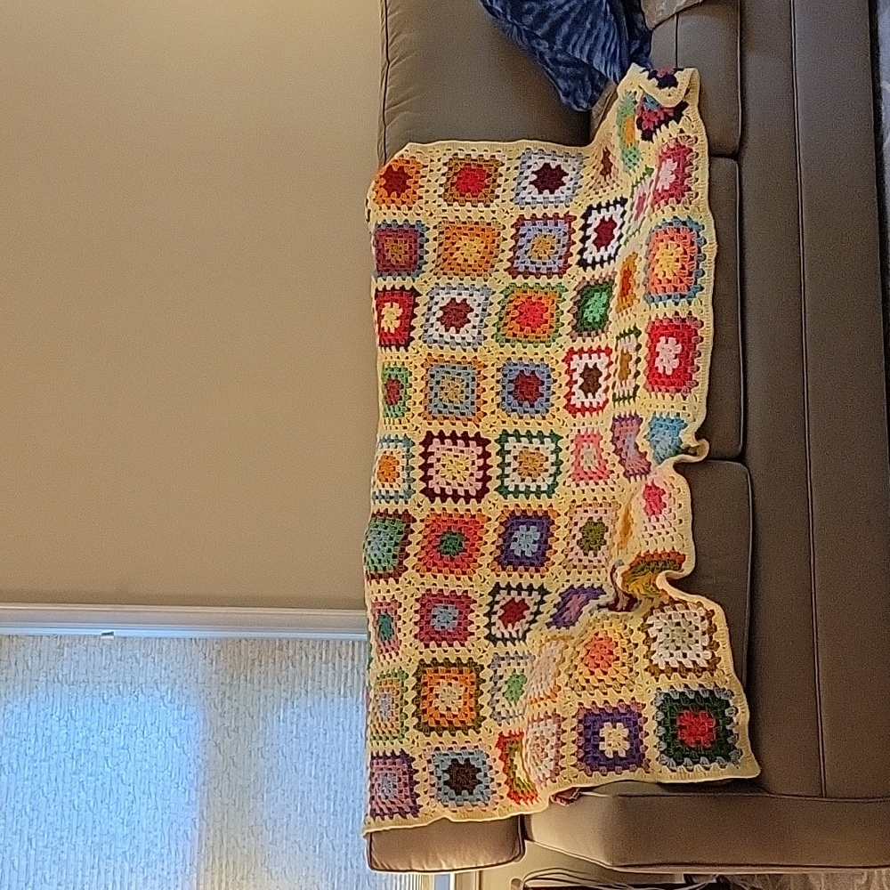 vintage hand crochet afgan